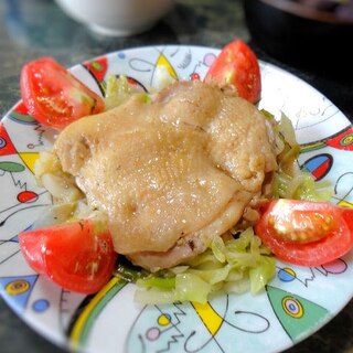 鶏もも肉ととキャベツのバルサミコ蒸し